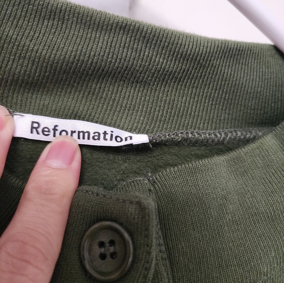 Reformation green henley style sweater - Picture 3 of 6